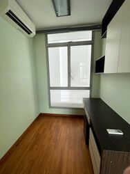 The Lakeshore (D22), Condominium #570456891